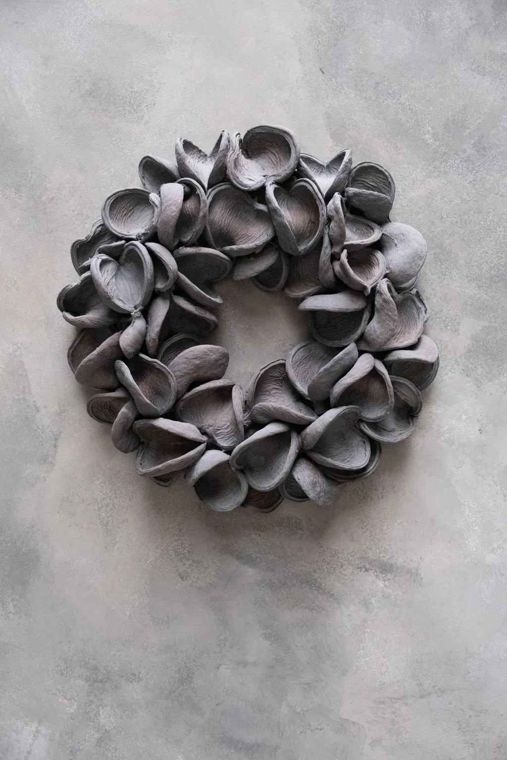 Badam wreath Grey smoke 55cm