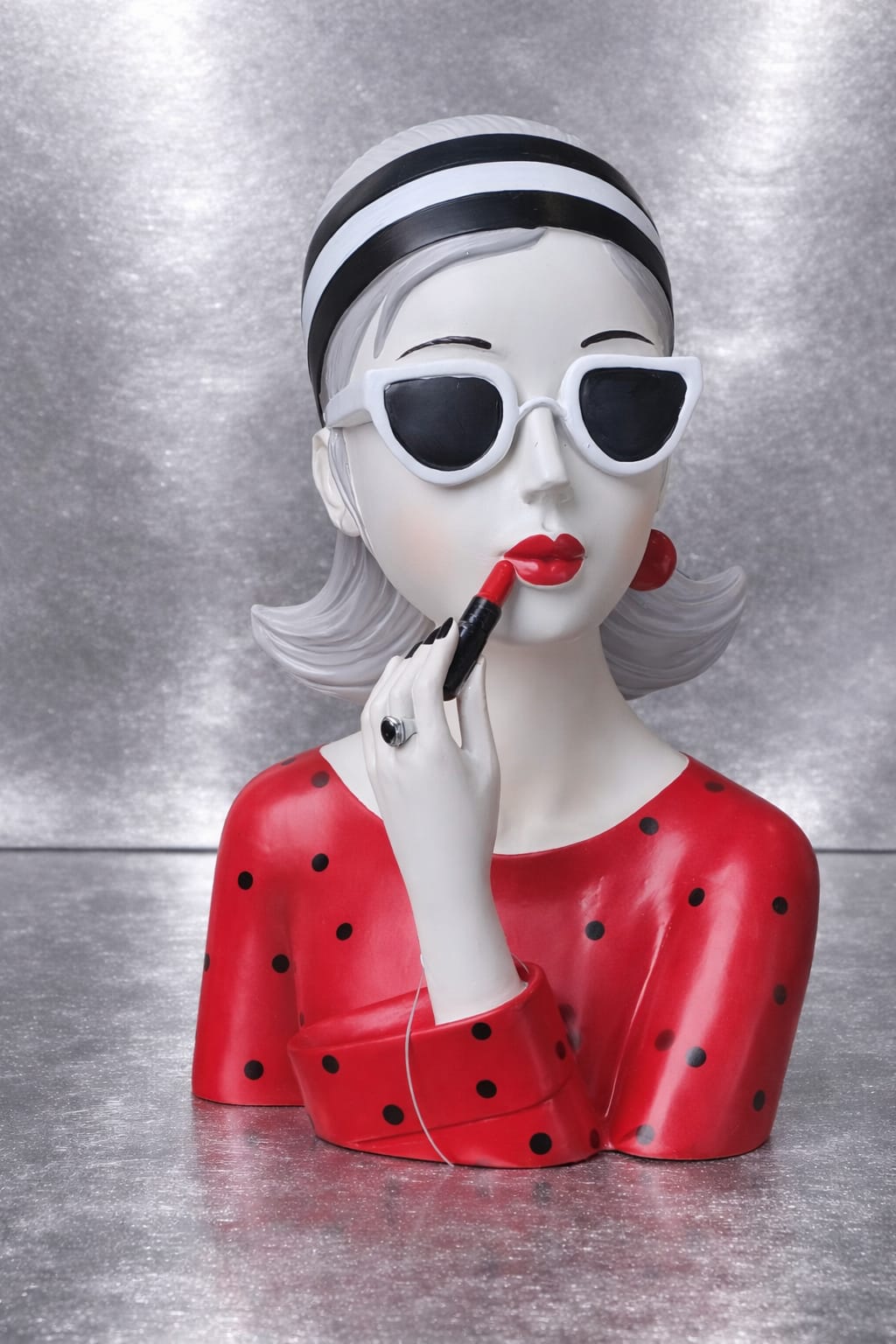 Gilde Figur Lady mit rotem Lippenstift Kunstharz  rot 17 x 17 x 26 cm