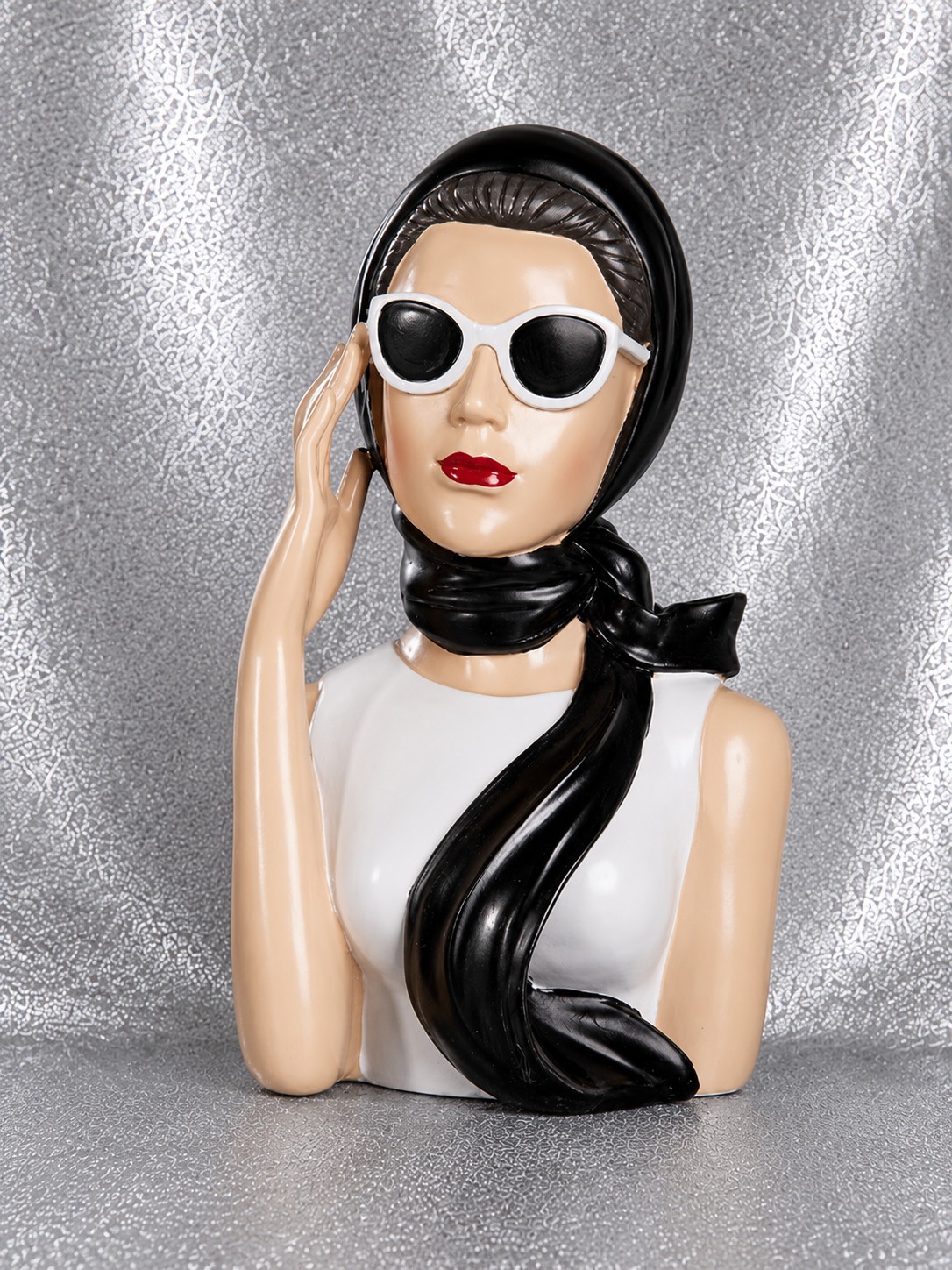 Figur Frau „Lady Audrey“ ca.28cm hoch
