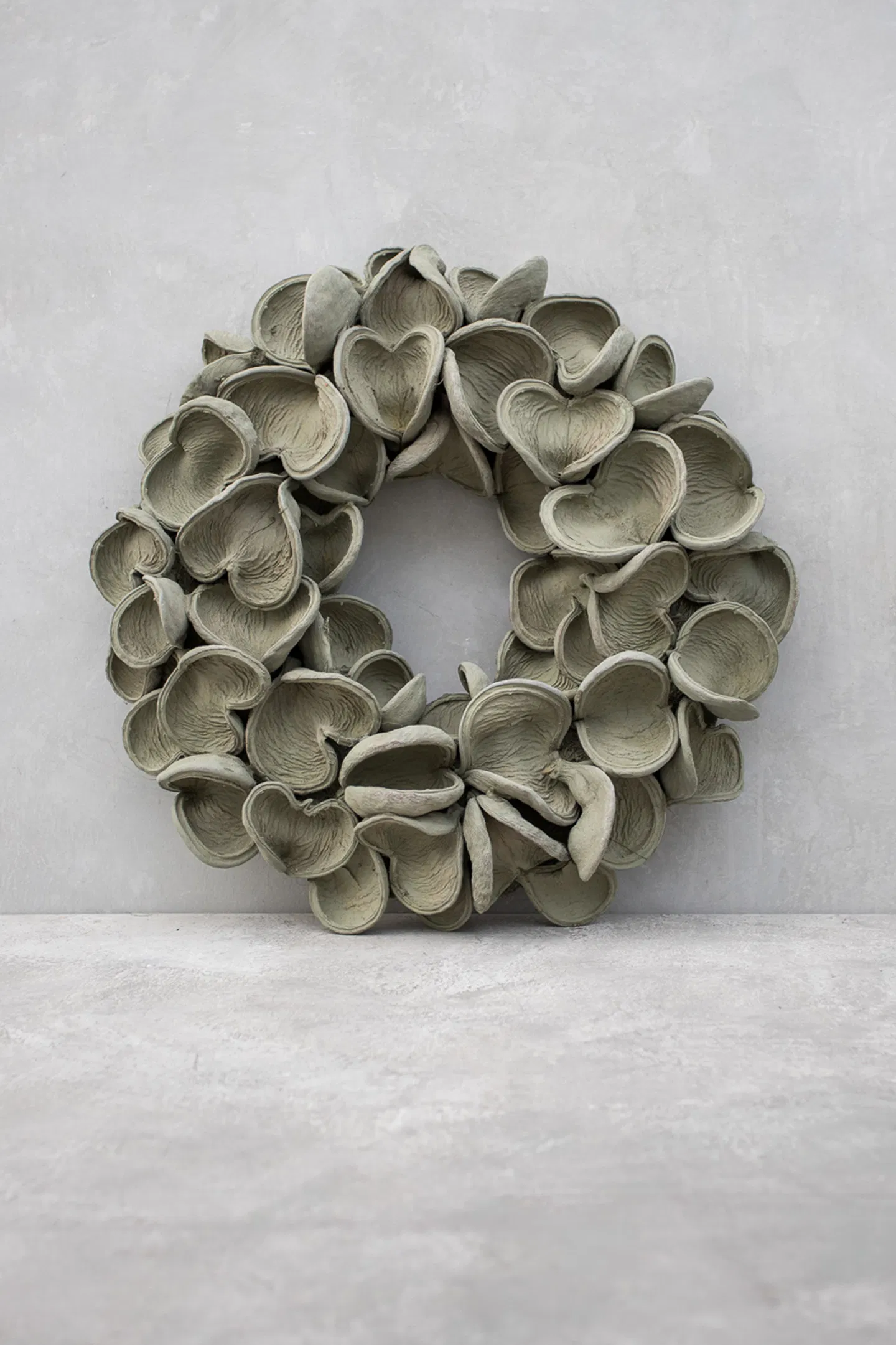 Badam wreath Old green-wash 45cm