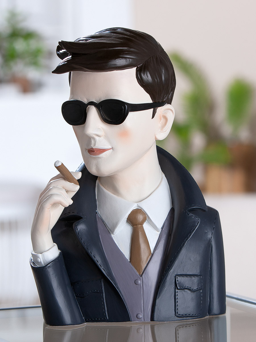   Gilde Figur Mann „Gentleman mit Zigarre“ kunstharz  10.5 x 17.5 x 25 cm